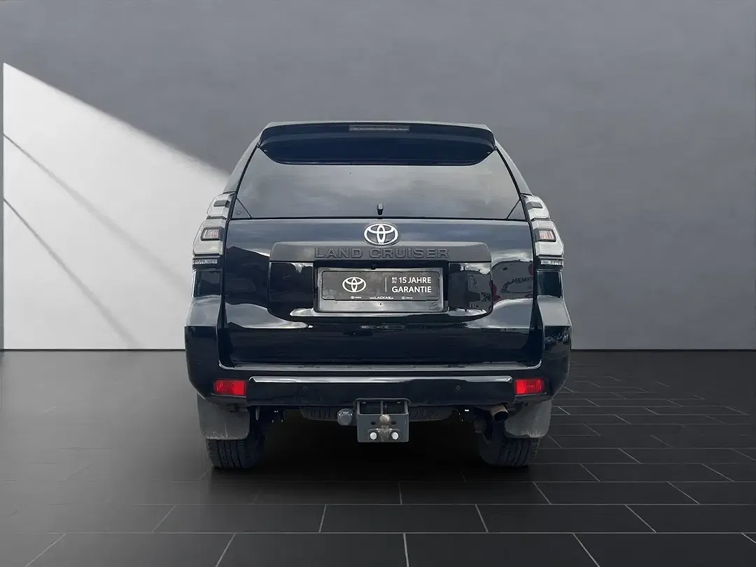 Toyota Land Cruiser 2.8 - Thumbnail 4