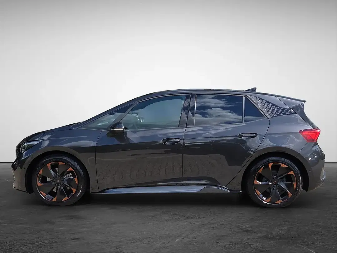 CUPRA Born - Thumbnail 3
