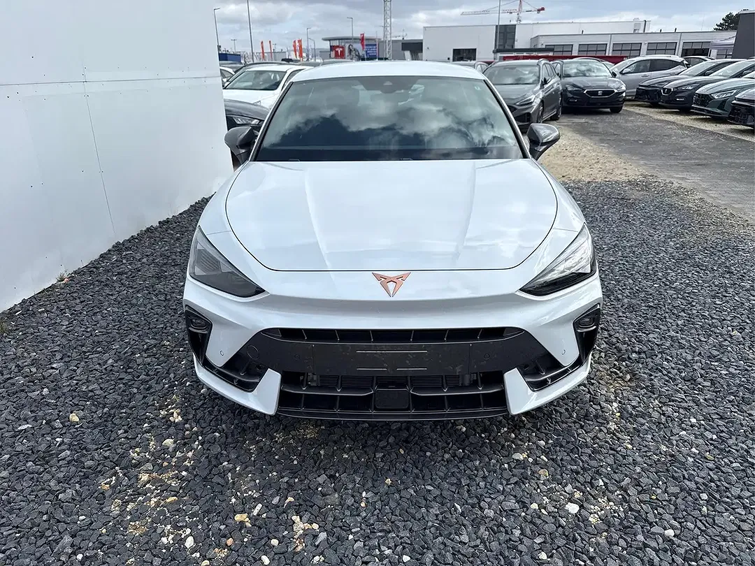 CUPRA Leon 1.5 eTSI DSG - Thumbnail 2