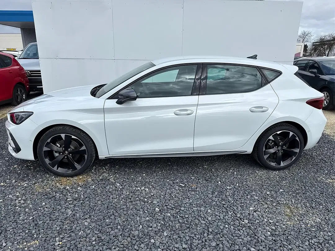 CUPRA Leon 1.5 eTSI DSG - Thumbnail 3