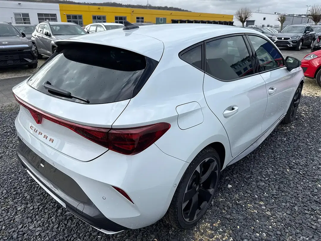 CUPRA Leon 1.5 eTSI DSG - Thumbnail 5