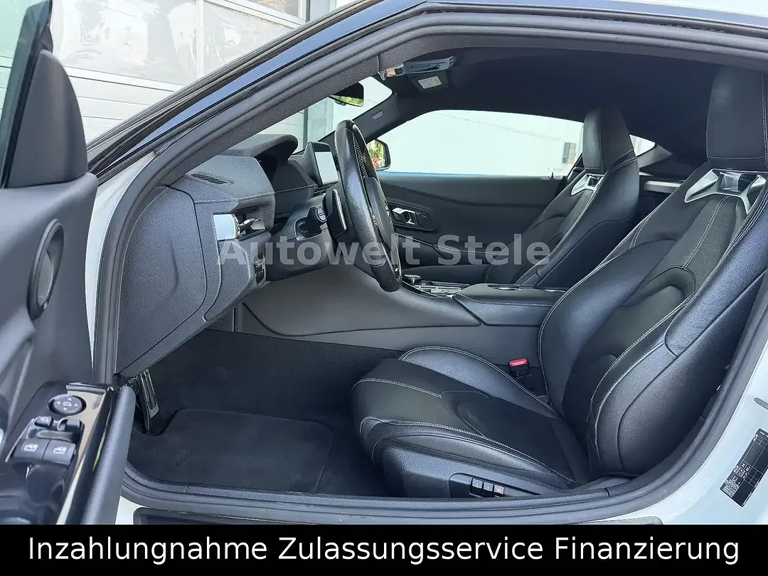 Toyota Supra - Thumbnail 5