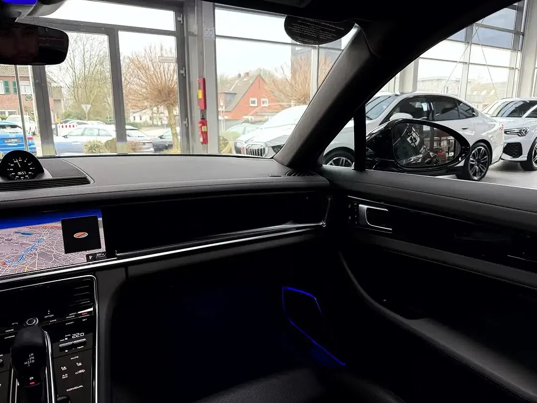 Porsche Panamera E-Hybrid 4 Sport Chrono - Thumbnail 13