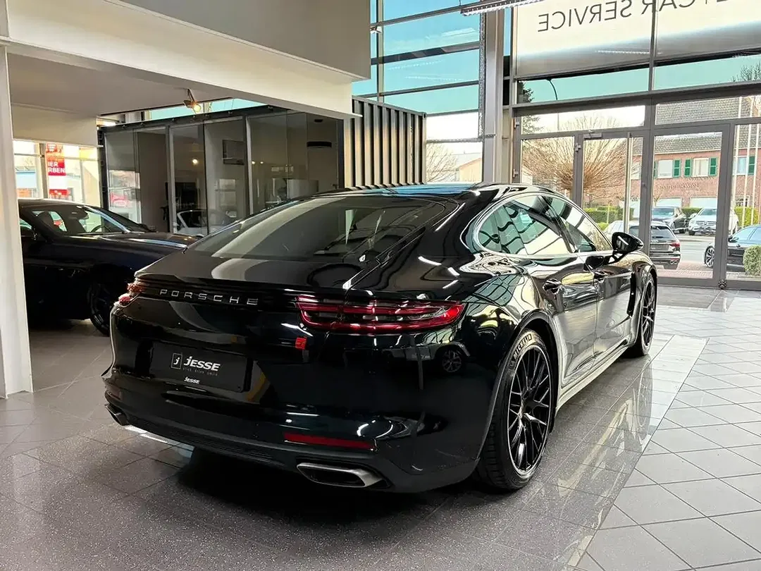 Porsche Panamera E-Hybrid 4 Sport Chrono - Thumbnail 5