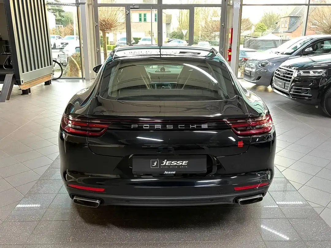 Porsche Panamera E-Hybrid 4 Sport Chrono - Thumbnail 6
