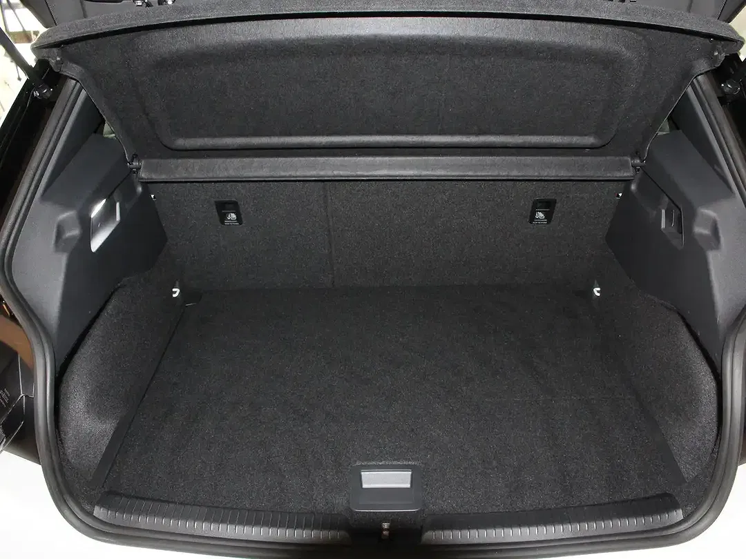 Volkswagen ID.3 Pro - Thumbnail 8