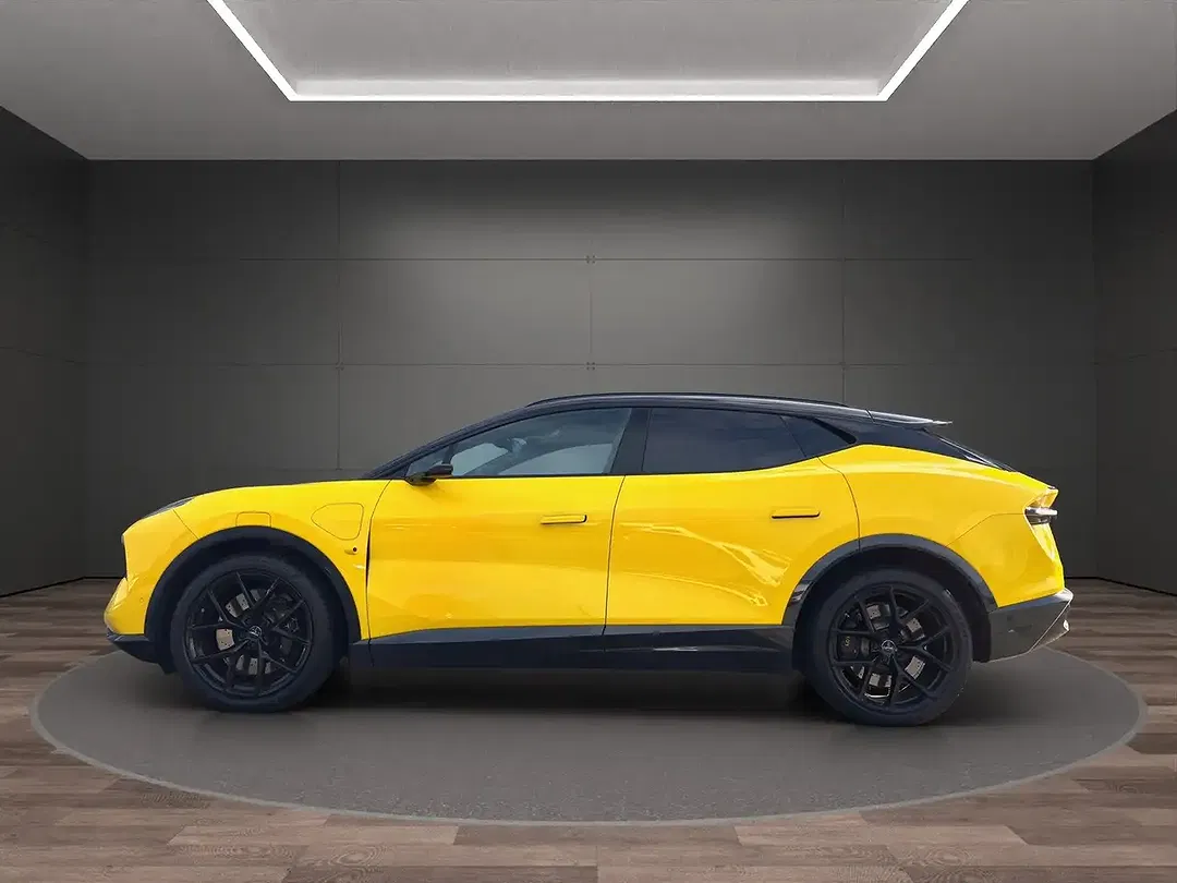 Lotus Eletre 600 - Thumbnail 3