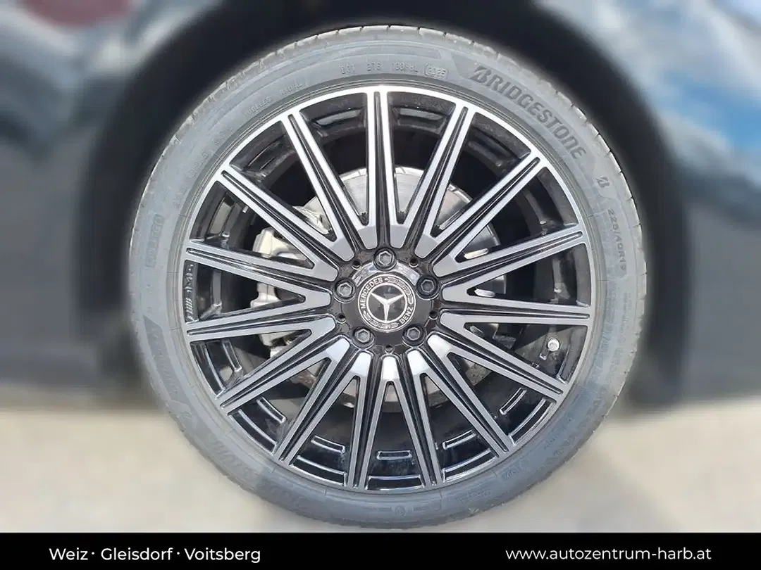 Mercedes-Benz CLA 250 - Thumbnail 12
