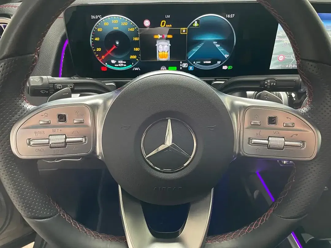 Mercedes-Benz EQB 250 AMG MBUX Night - Thumbnail 12