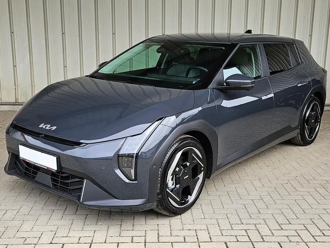 Kia EV4 Earth - Thumbnail 14