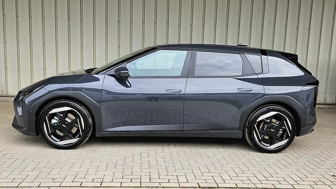 Kia EV4 Earth - foto 1