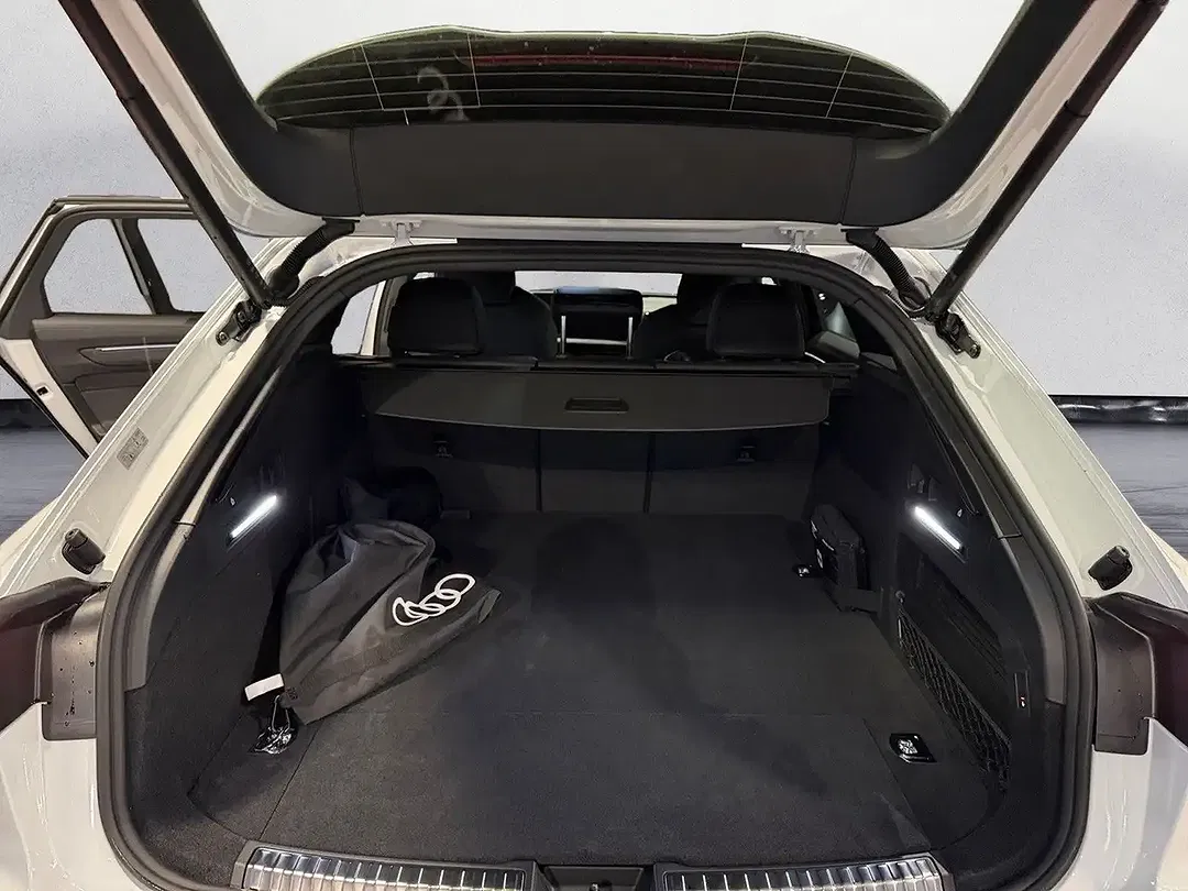 Audi A6 quattro Avant - Thumbnail 9
