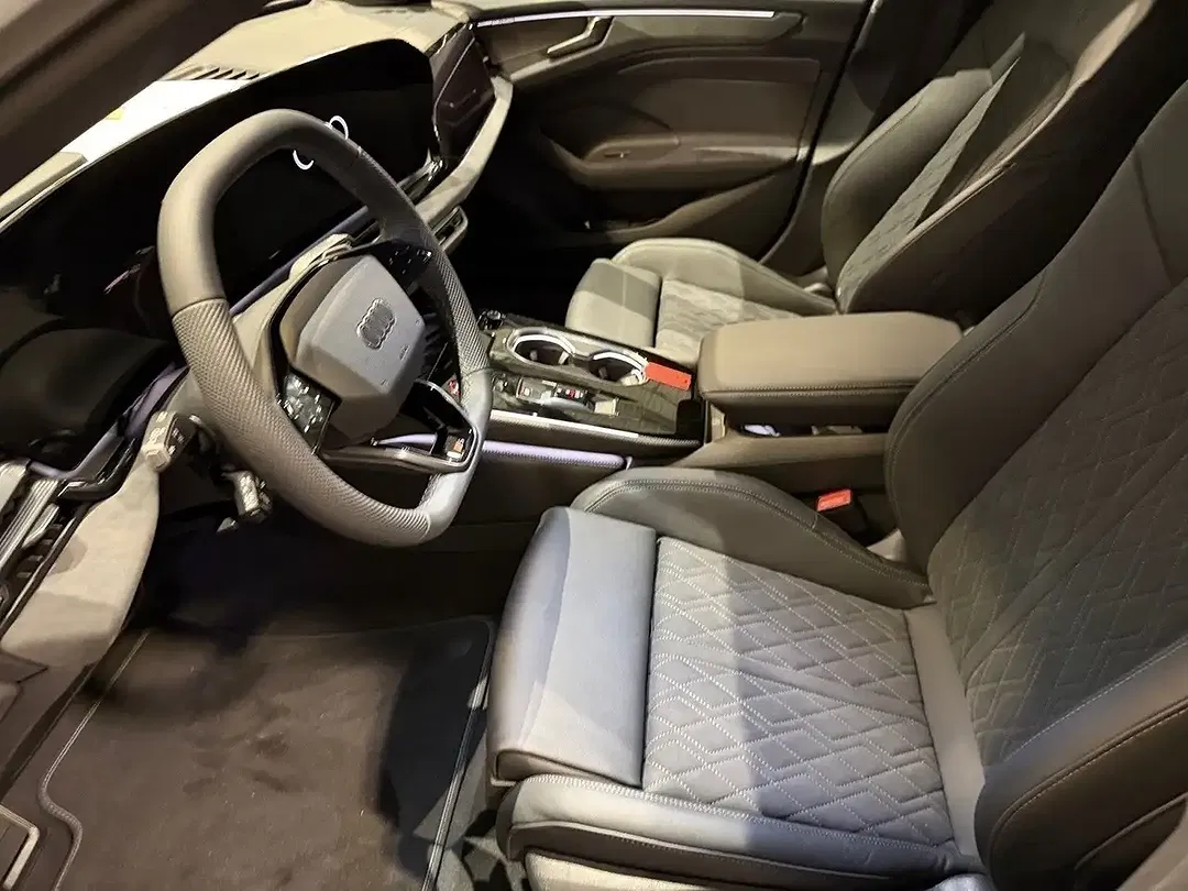 Audi A6 quattro Avant - Thumbnail 6
