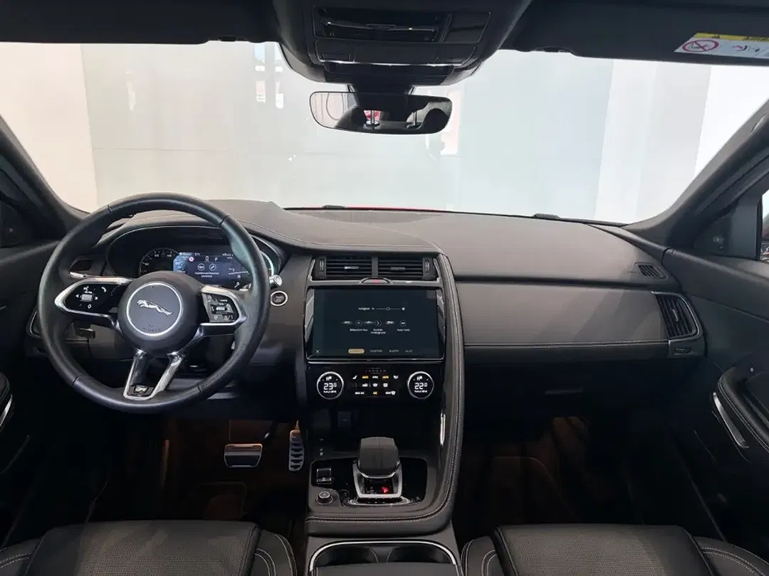 Jaguar E-Pace D200 4x4 R-Dynamic SE - Thumbnail 4