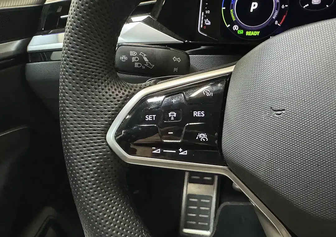 Volkswagen Arteon 1.4 PHEV Hybrid R-Line - Thumbnail 20