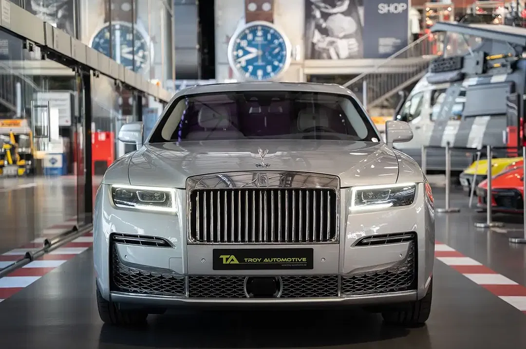 Rolls-Royce Ghost - foto 1