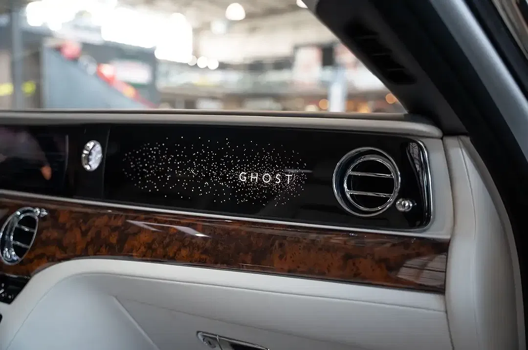Rolls-Royce Ghost - Thumbnail 14