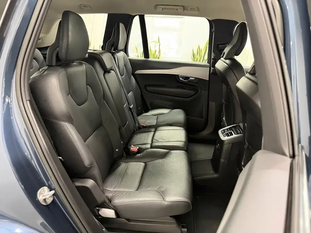 Volvo XC90 T8 PHEV Hybrid AWD - Thumbnail 12