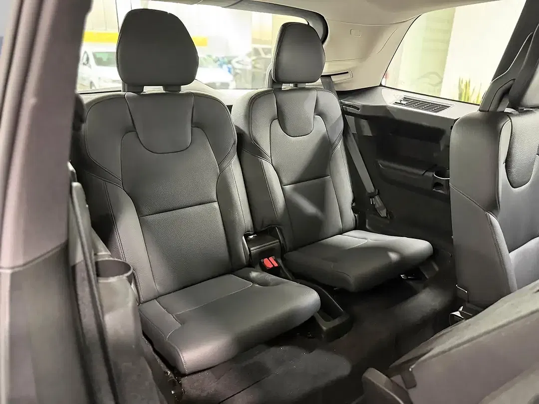 Volvo XC90 T8 PHEV Hybrid AWD - Thumbnail 13