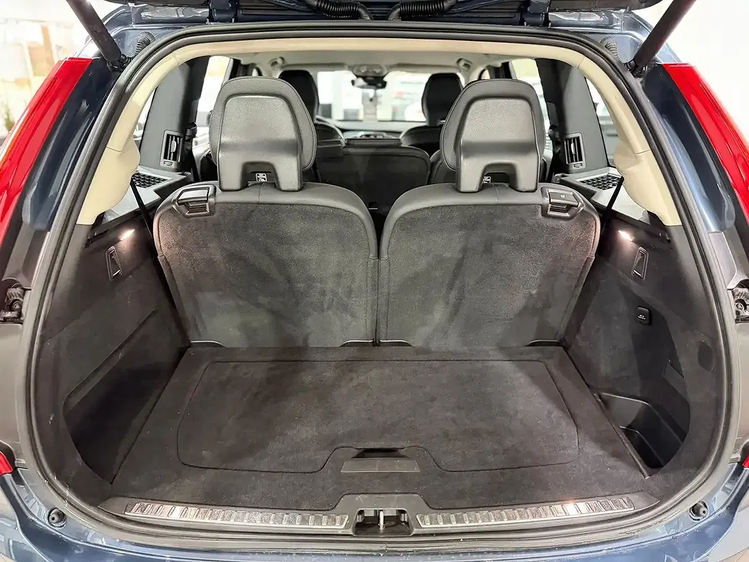 Volvo XC90 T8 PHEV Hybrid AWD - Thumbnail 14