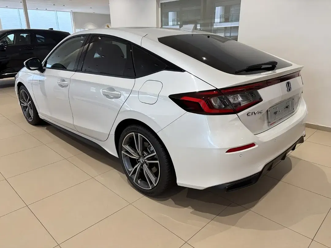 Honda Civic 2.0 e:HEV i-MMD e-CVT Advance - Thumbnail 3