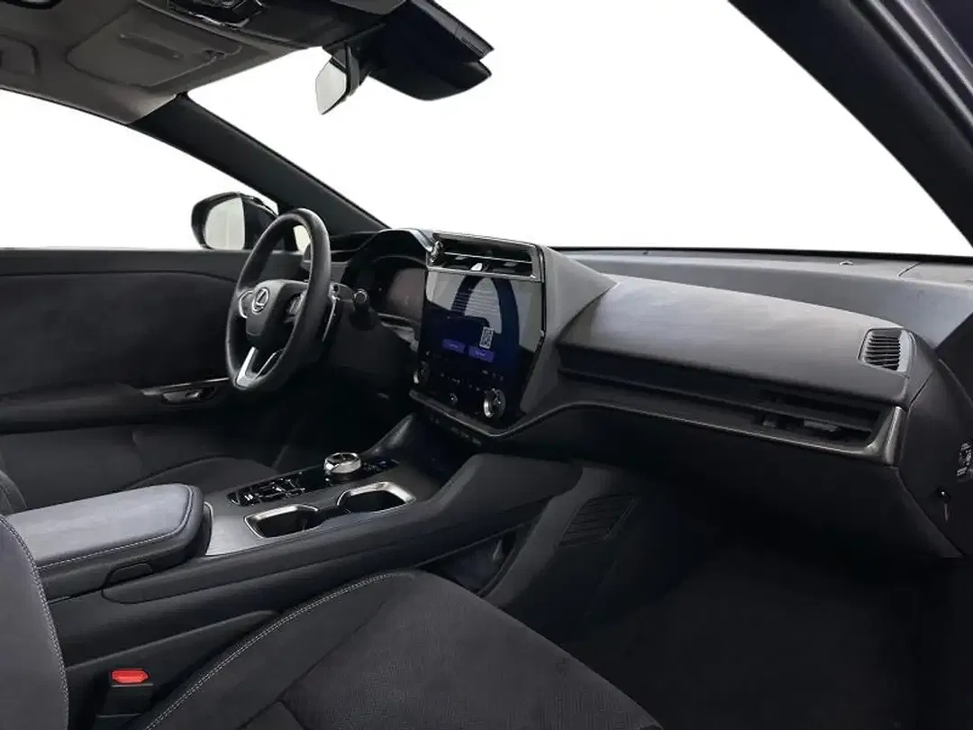 Lexus RZ - Thumbnail 6