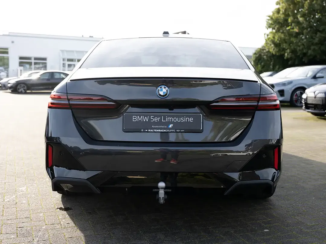 BMW 530 xDrive M Sport Pro - Thumbnail 6