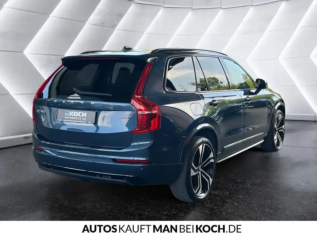Volvo XC90 B5 Plus Dark - Thumbnail 2