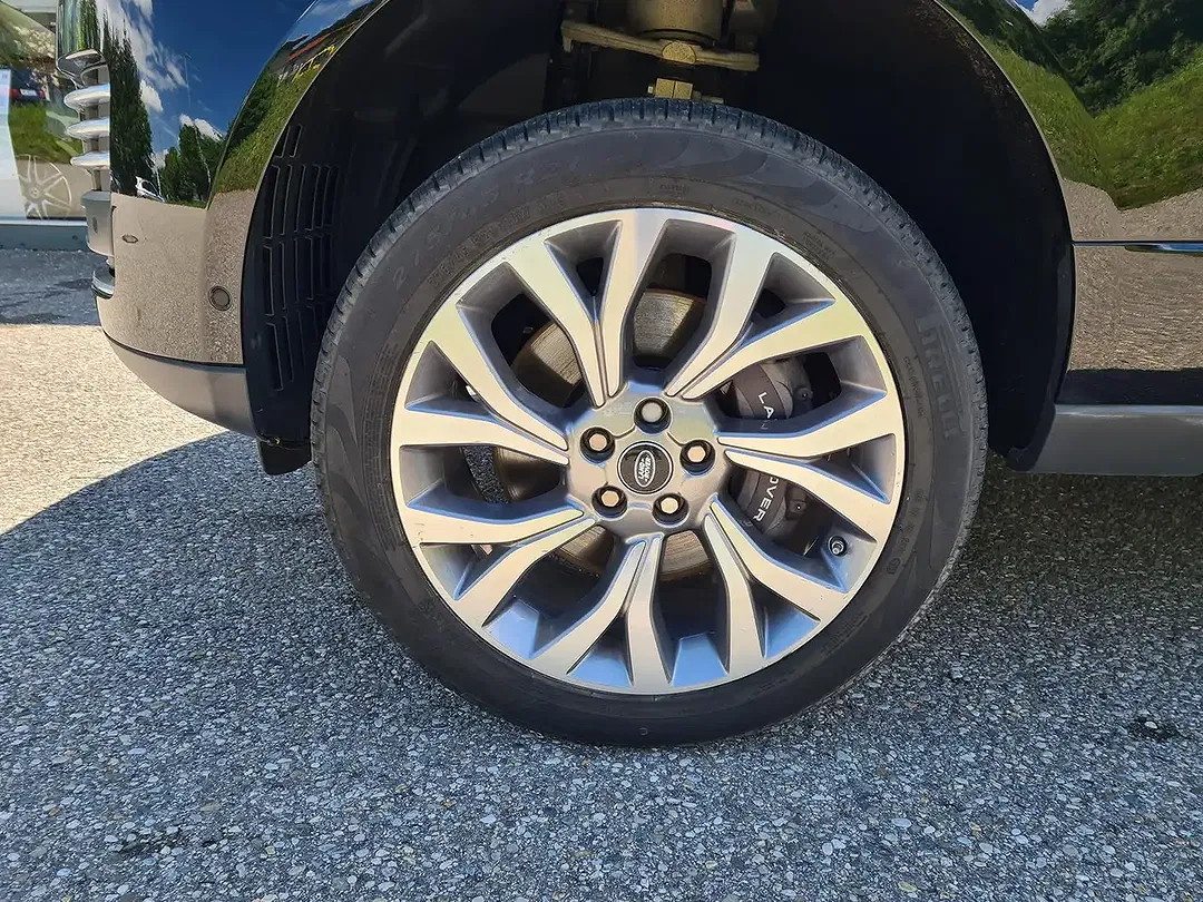 Land Rover Range Rover Hybrid Autobiography - Thumbnail 7