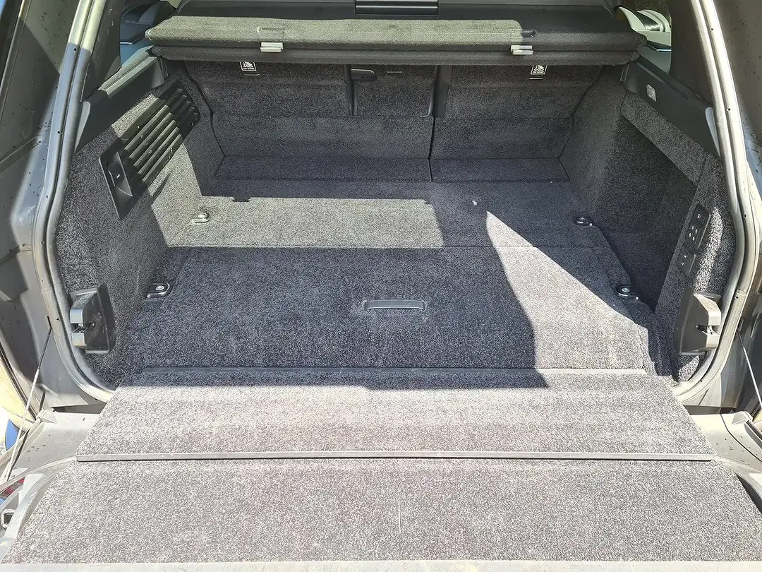 Land Rover Range Rover Hybrid Autobiography - Thumbnail 8