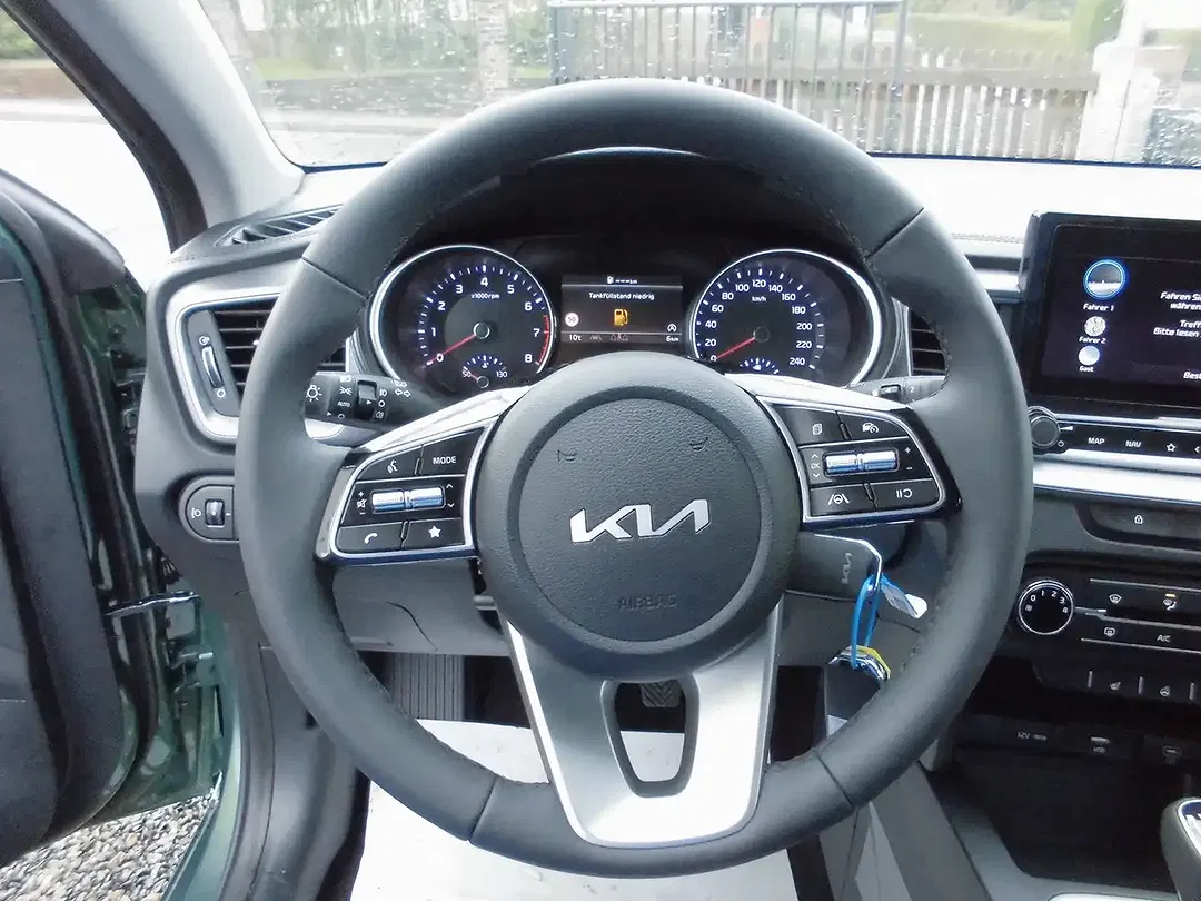 Kia Ceed SW / cee'd SW 1.5 DCT - Thumbnail 8