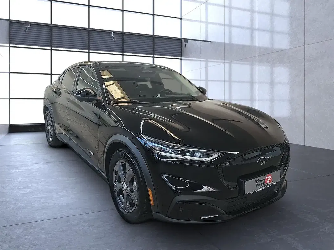 Ford Mustang - Thumbnail 5