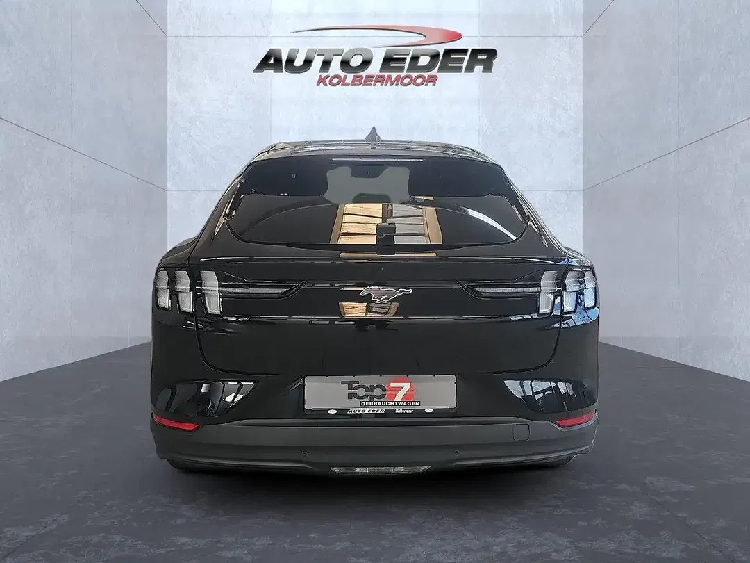 Ford Mustang - Thumbnail 9