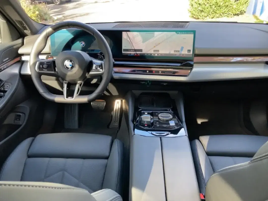 BMW 520 M Sport - Thumbnail 8