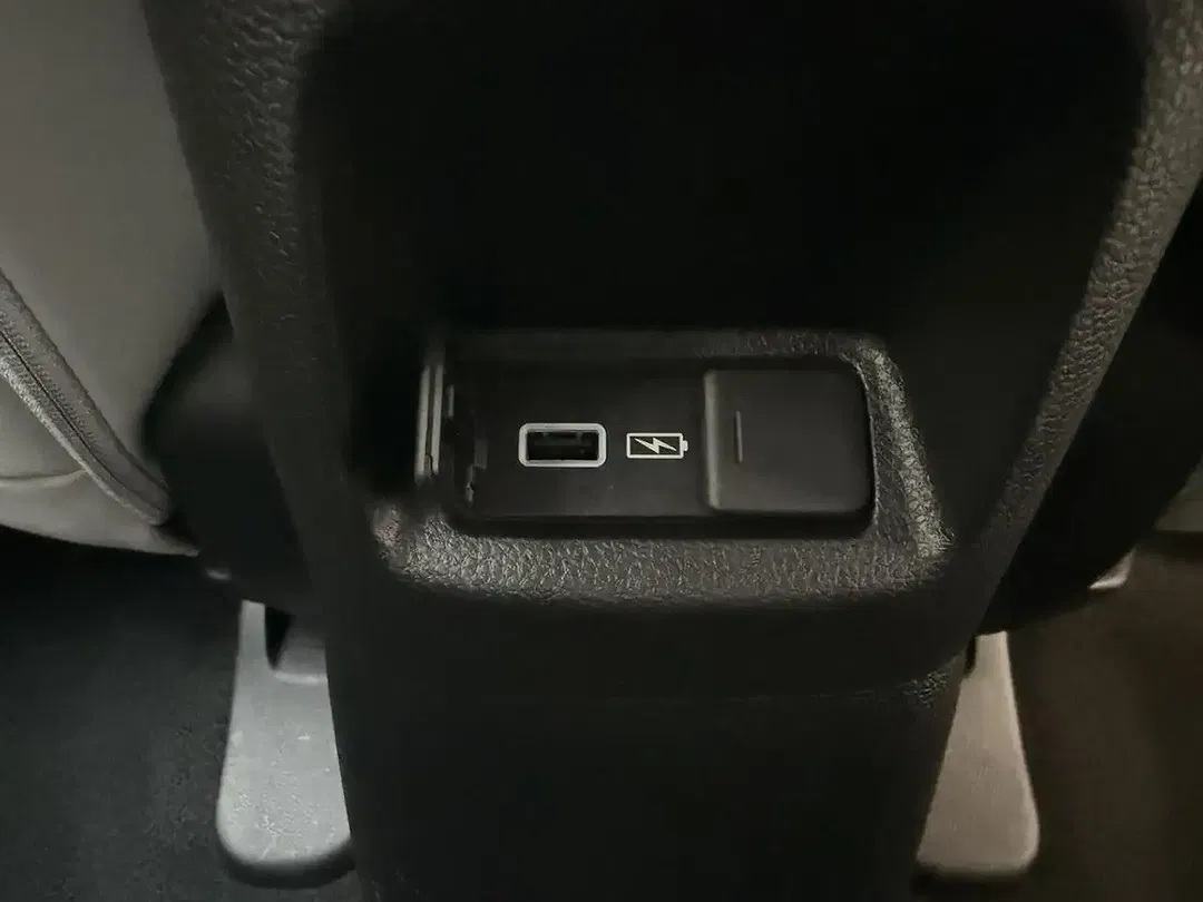 Honda Jazz 1.5 i-MMD Hybrid e-CVT Executive - Thumbnail 10