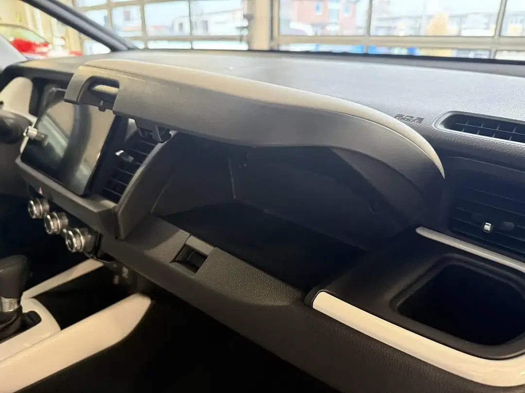 Honda Jazz 1.5 i-MMD Hybrid e-CVT Executive - Thumbnail 12