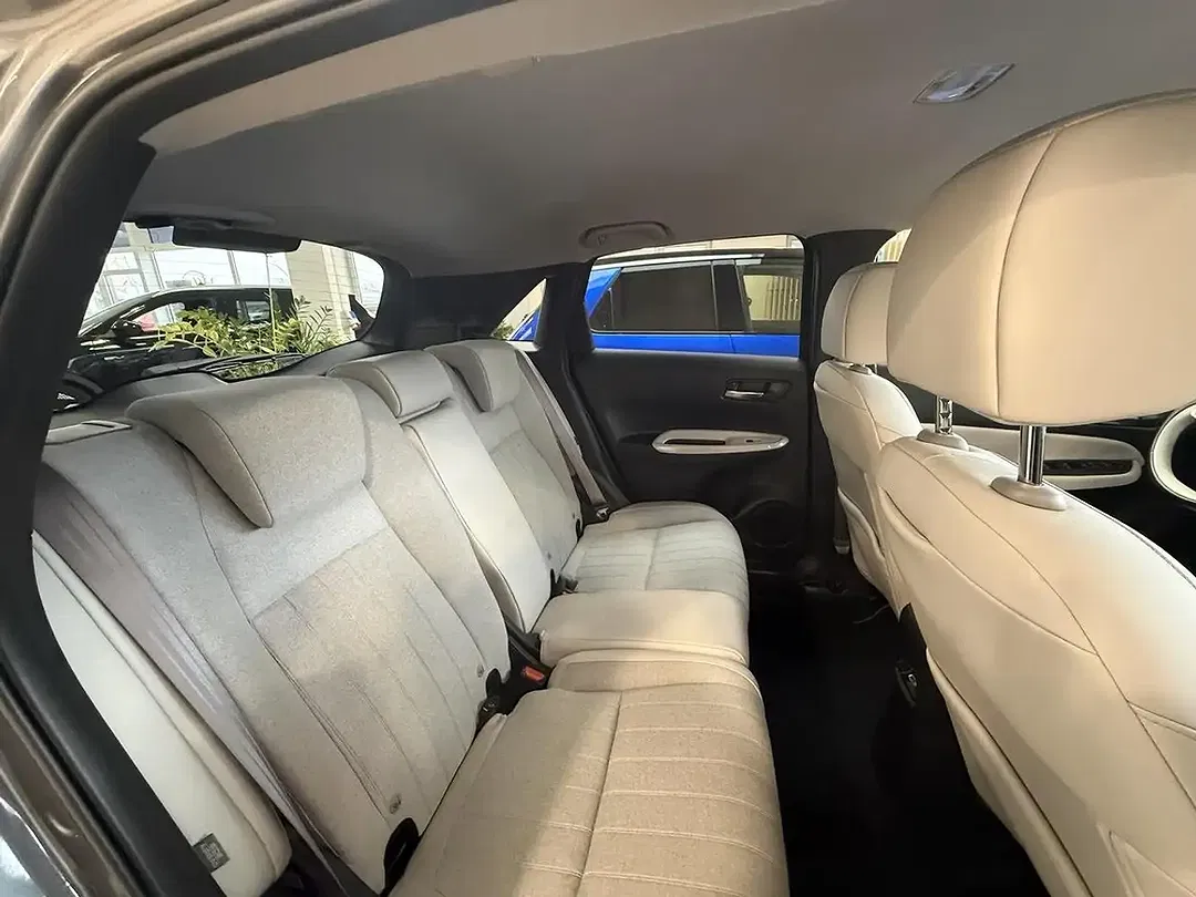 Honda Jazz 1.5 i-MMD Hybrid e-CVT Executive - Thumbnail 9