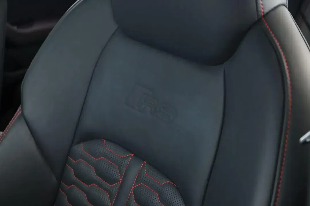 Audi RS7 performance RS Sportback - Thumbnail 10