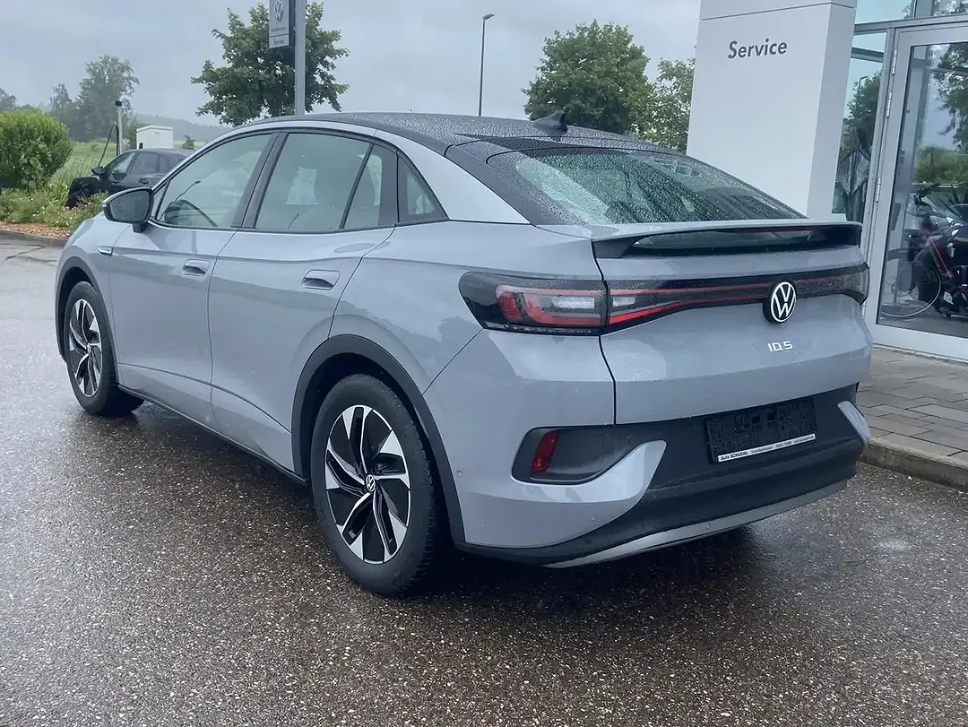 Volkswagen ID.5 Pro - Thumbnail 4