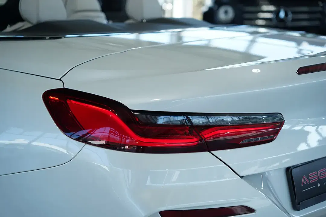 BMW 840 M Convertible - Thumbnail 8
