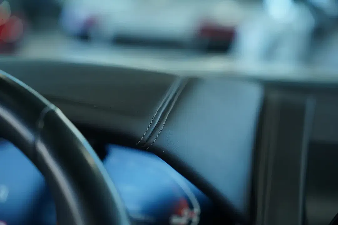 BMW 840 M Convertible - Thumbnail 16