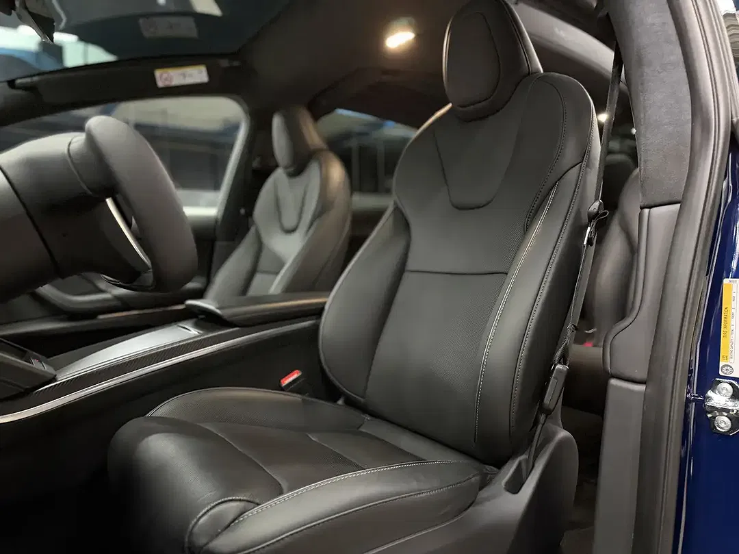 Tesla Model X Plaid Active - foto 15