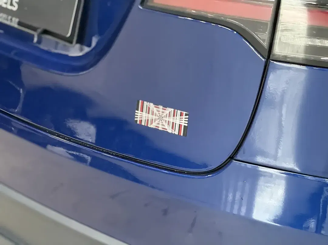 Tesla Model X Plaid Active - Thumbnail 9