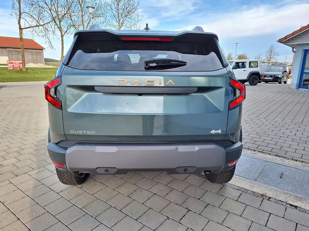 Dacia Duster TCe 4x4 Extreme - Thumbnail 6