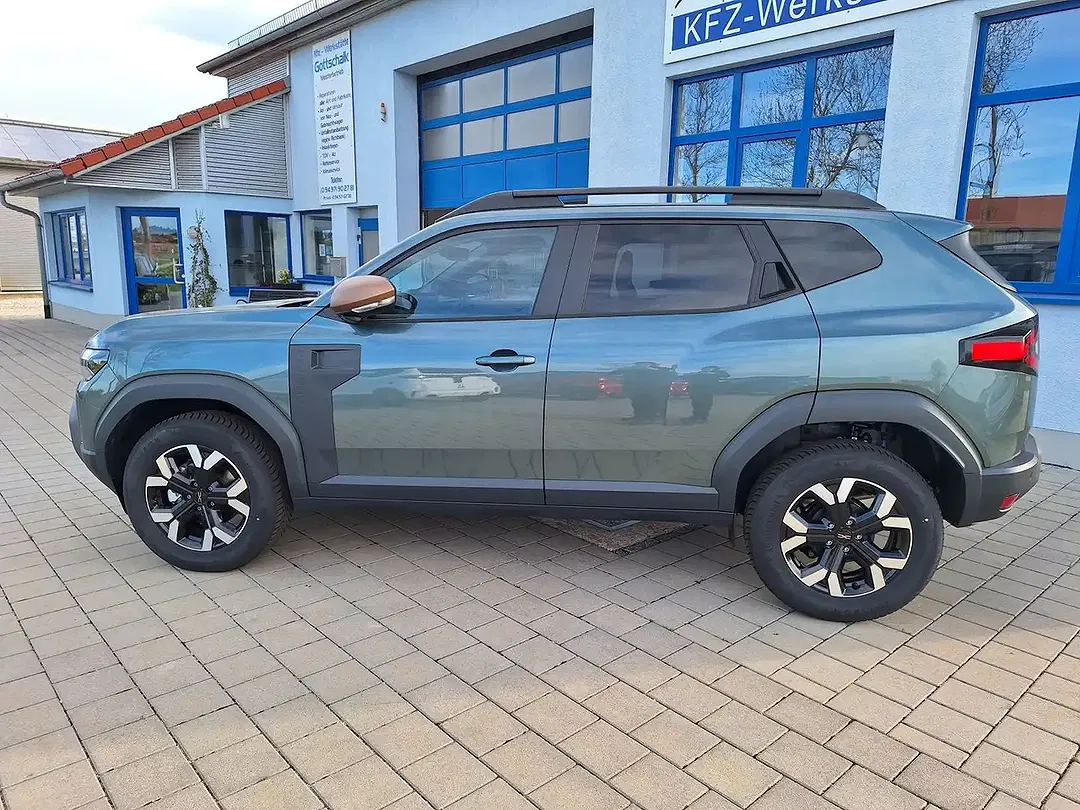 Dacia Duster TCe 4x4 Extreme - Thumbnail 8