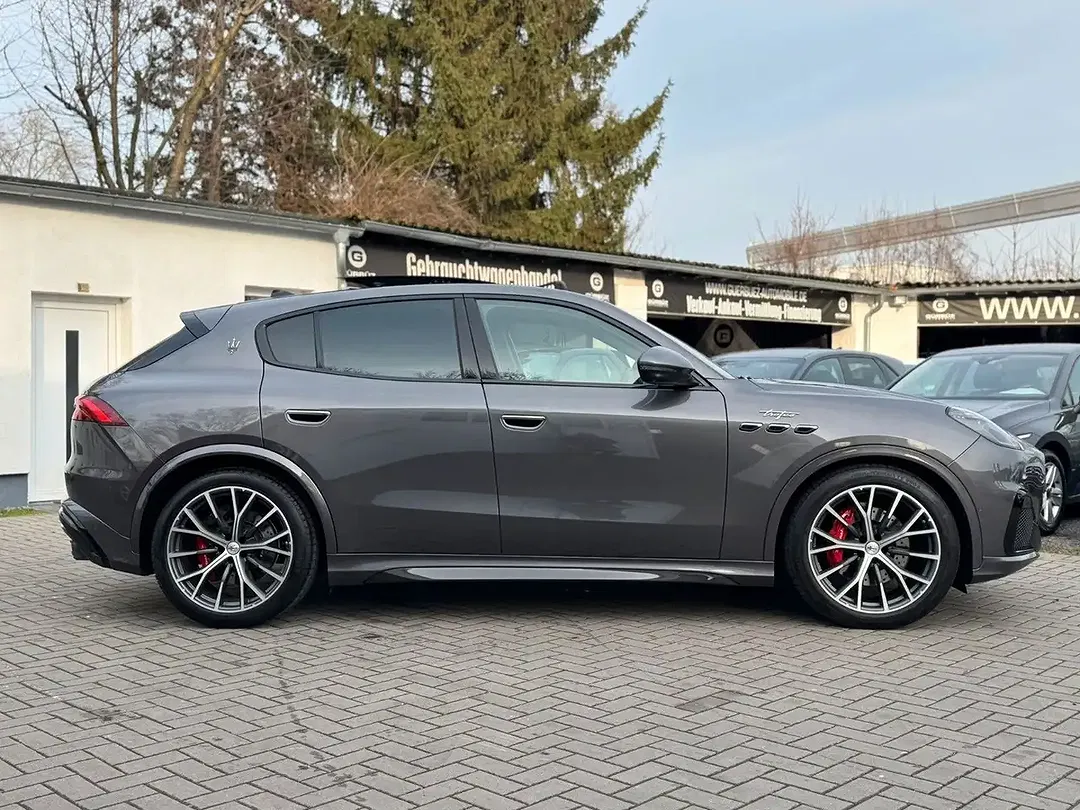 Maserati Grecale 3.0 V6 4x4 Trofeo - Thumbnail 10