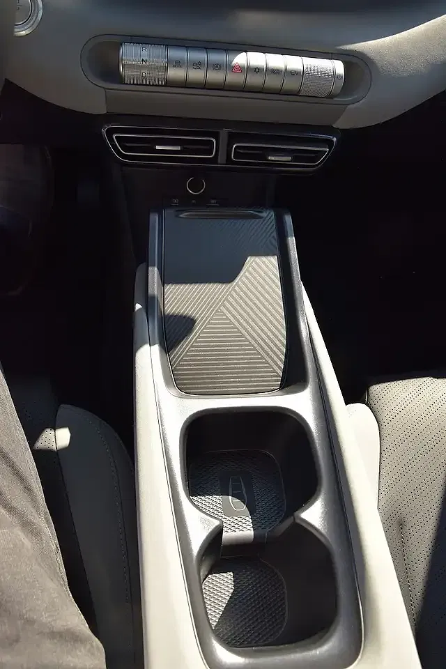 BYD Dolphin Surf 43.2 kWh Comfort - Thumbnail 14