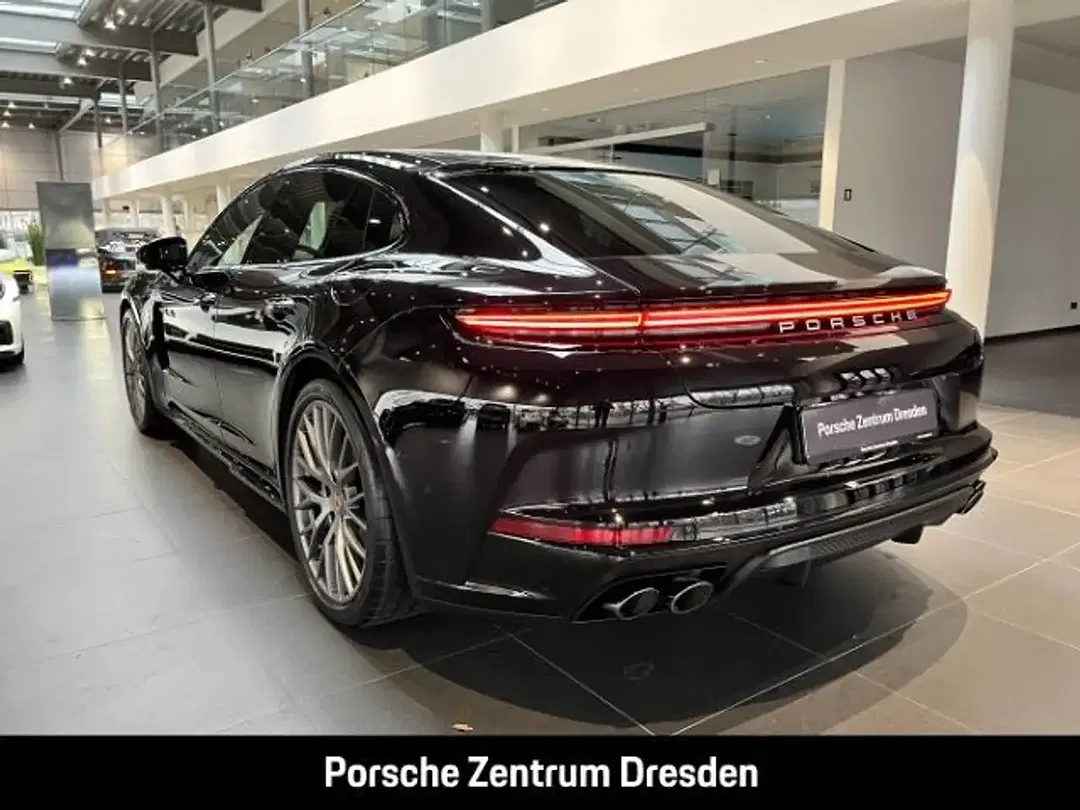 Porsche Panamera E-Hybrid - Thumbnail 3