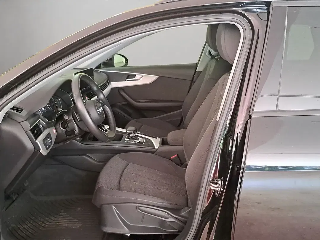 Audi A4 35 TFSI S tronic Avant - Thumbnail 6