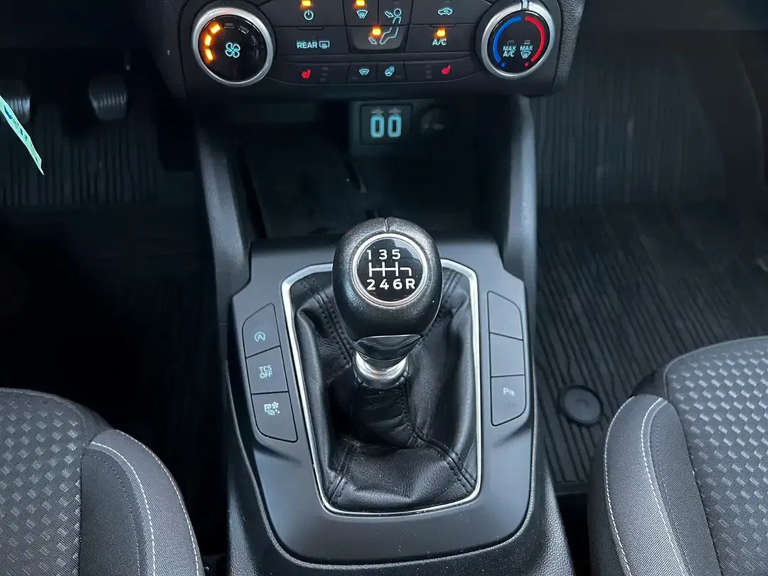 Ford Focus Cool & Connect - Thumbnail 13
